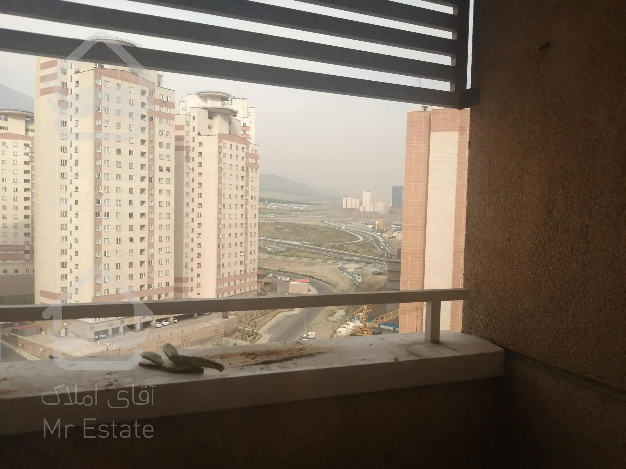 برج عرفان طبقه 7 دریاچه چیتگر