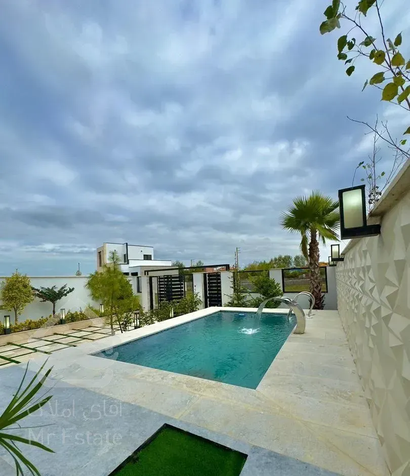 دوبلکس‌نمامدرن استخردار ۳۰۰متری۴خوابه‌‌ ویودریاچه