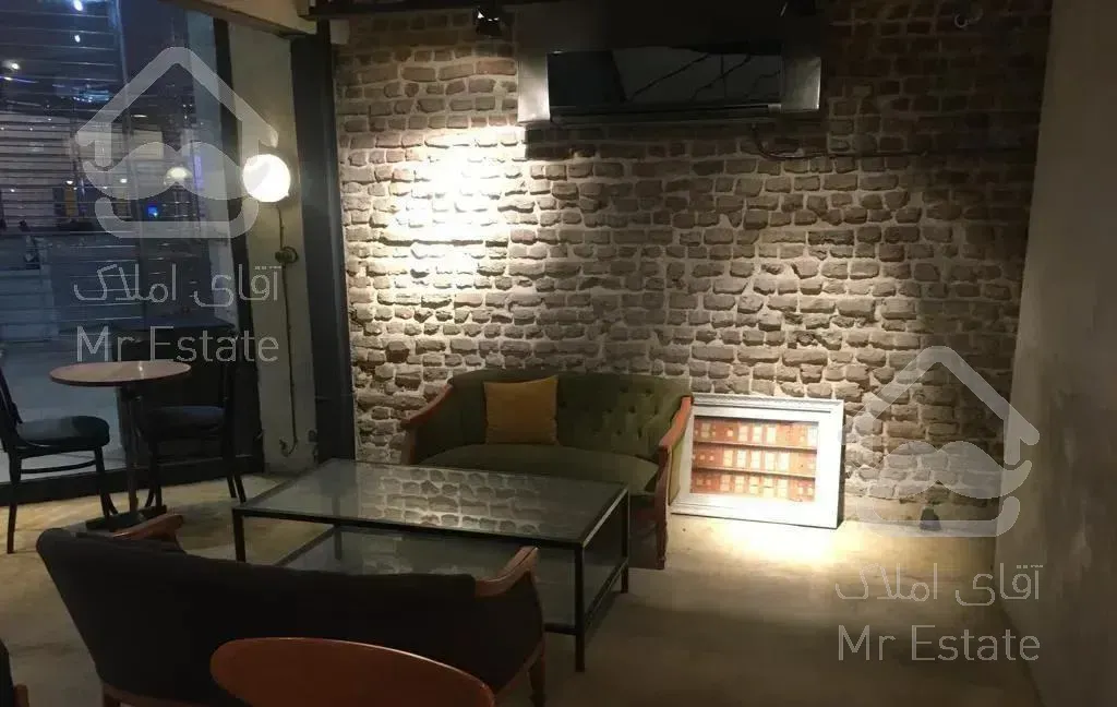 ۷۰ متر کف ۵۴ متر بالکن مناسب کافی شاپ