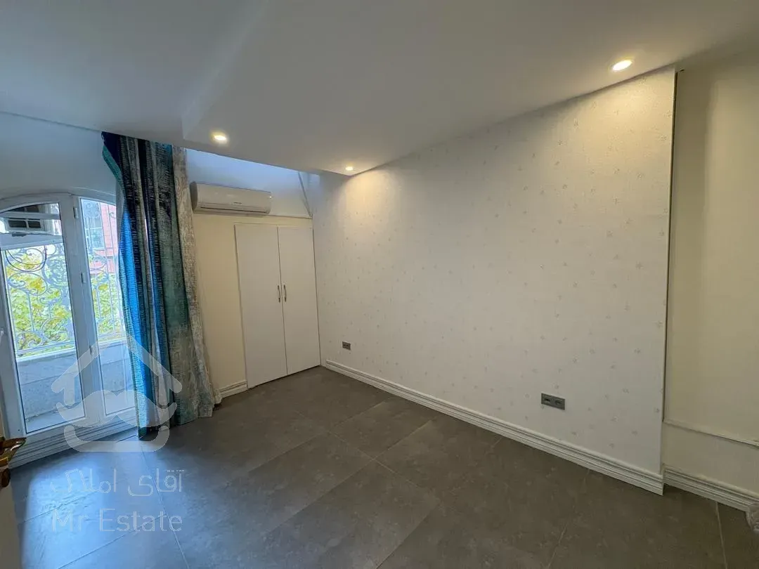 فروش آپارتمان ۱۴۵ متر ۳ خواب فرمانیه غربی غرق در نور