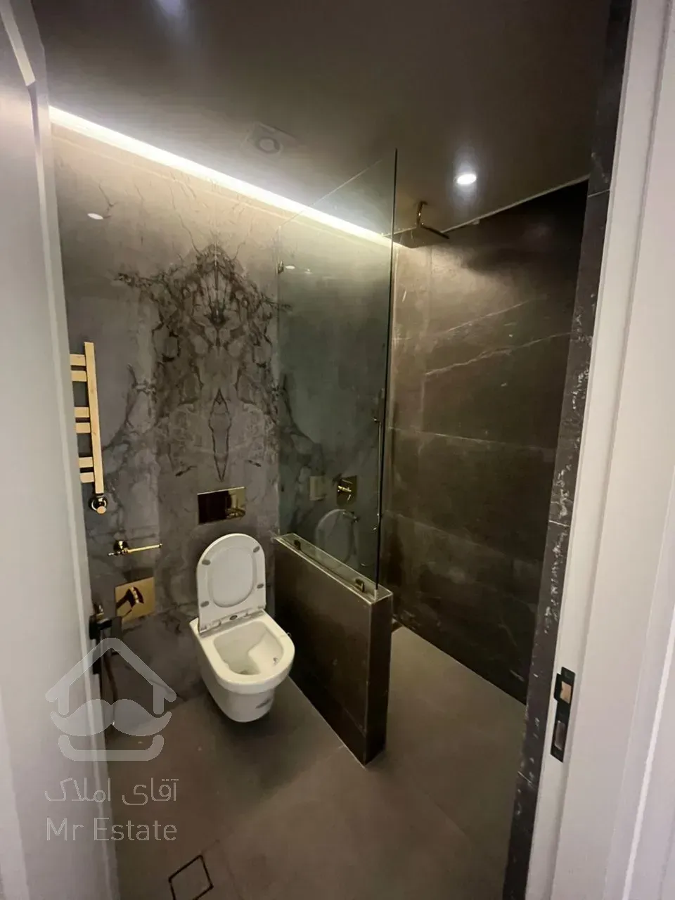 اجاره 135 متری دیباجی جنوبی