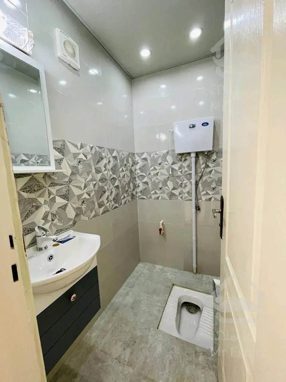 ۵۳ مطر/تهران/اندیشه/فاز ۱/قلب سرمایه گذاری منطقه/سند دار