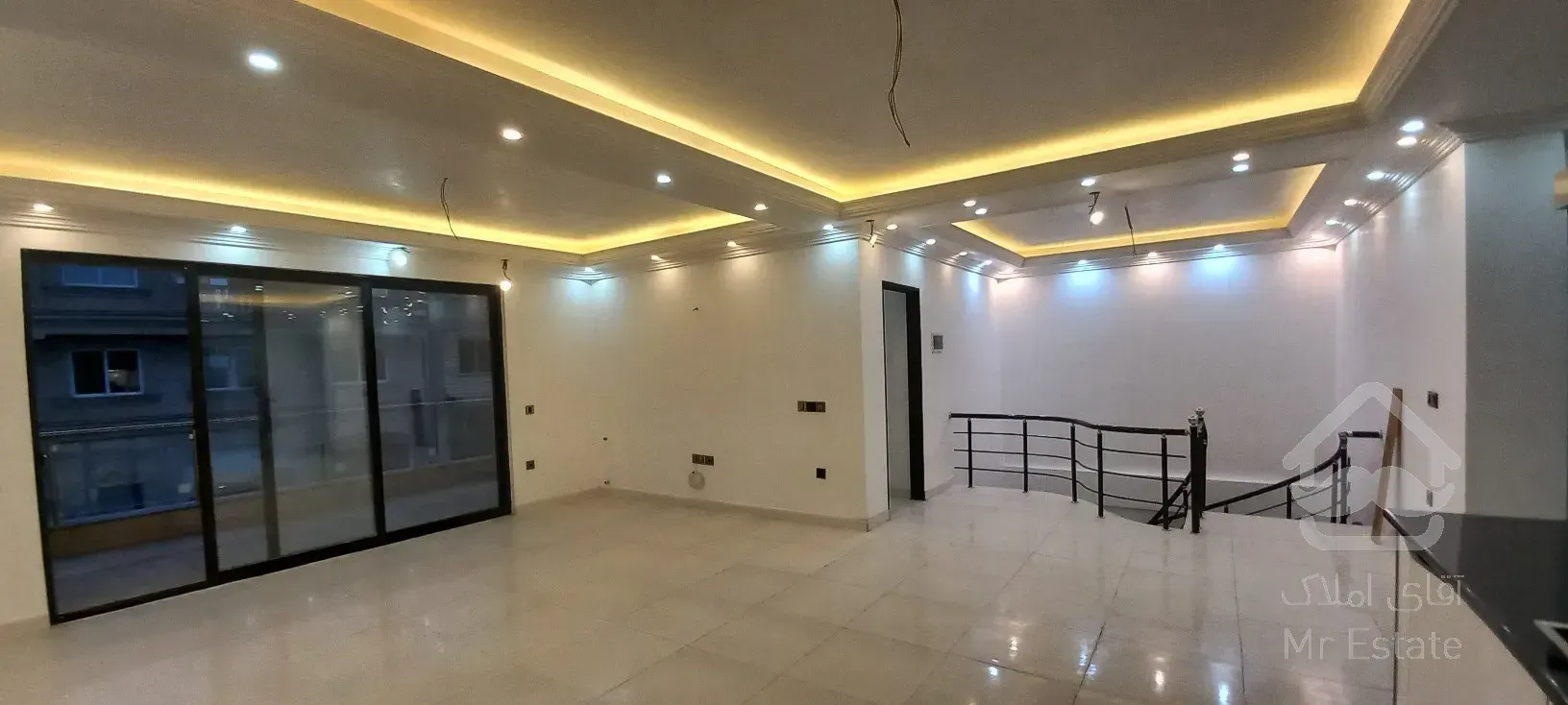 فروش ویلا لوکس مدرن استخردار تنکابن