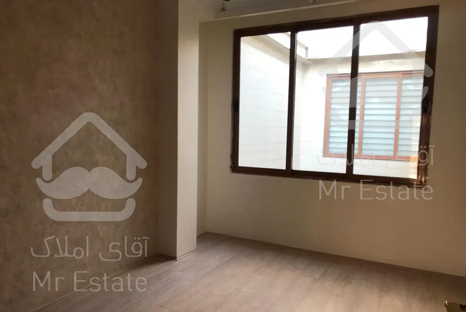 ۱۵۰متر  بالای کاج روبه آفتاب