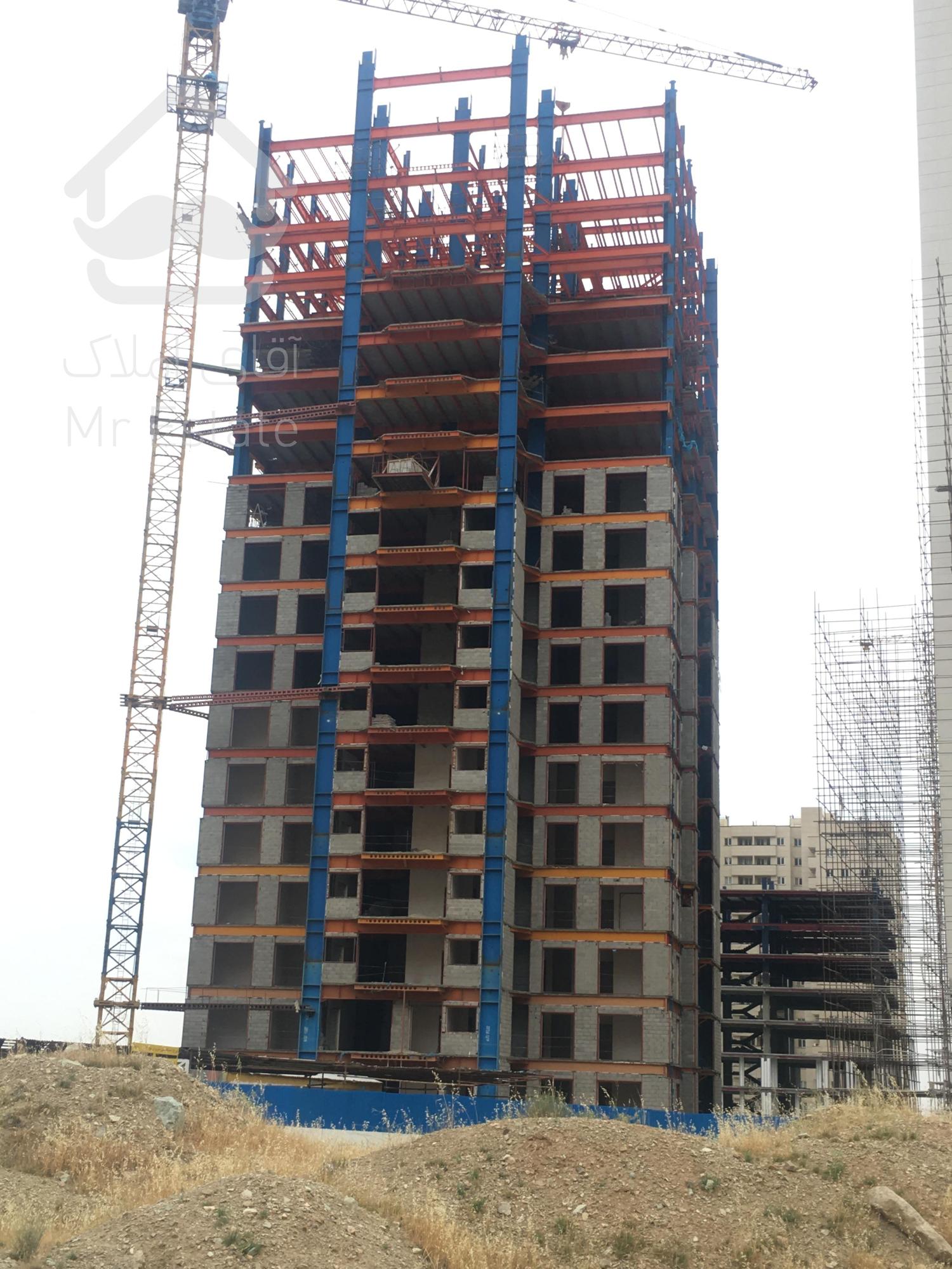 ۱۳۵ متر برج سفیر دریاچه چیتگر تعاونی سپاشهر