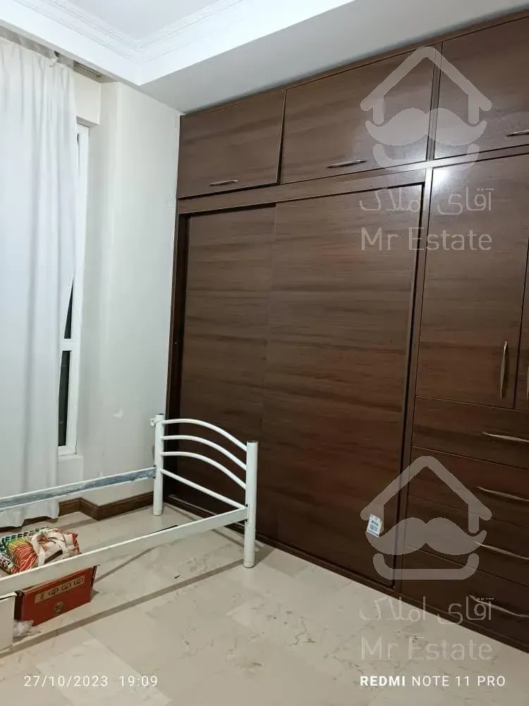 ۱۲۰متری شیک پونک