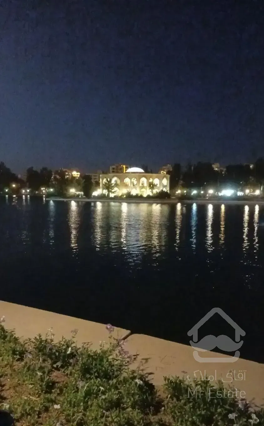 ویلایی ۲۰۰ متری