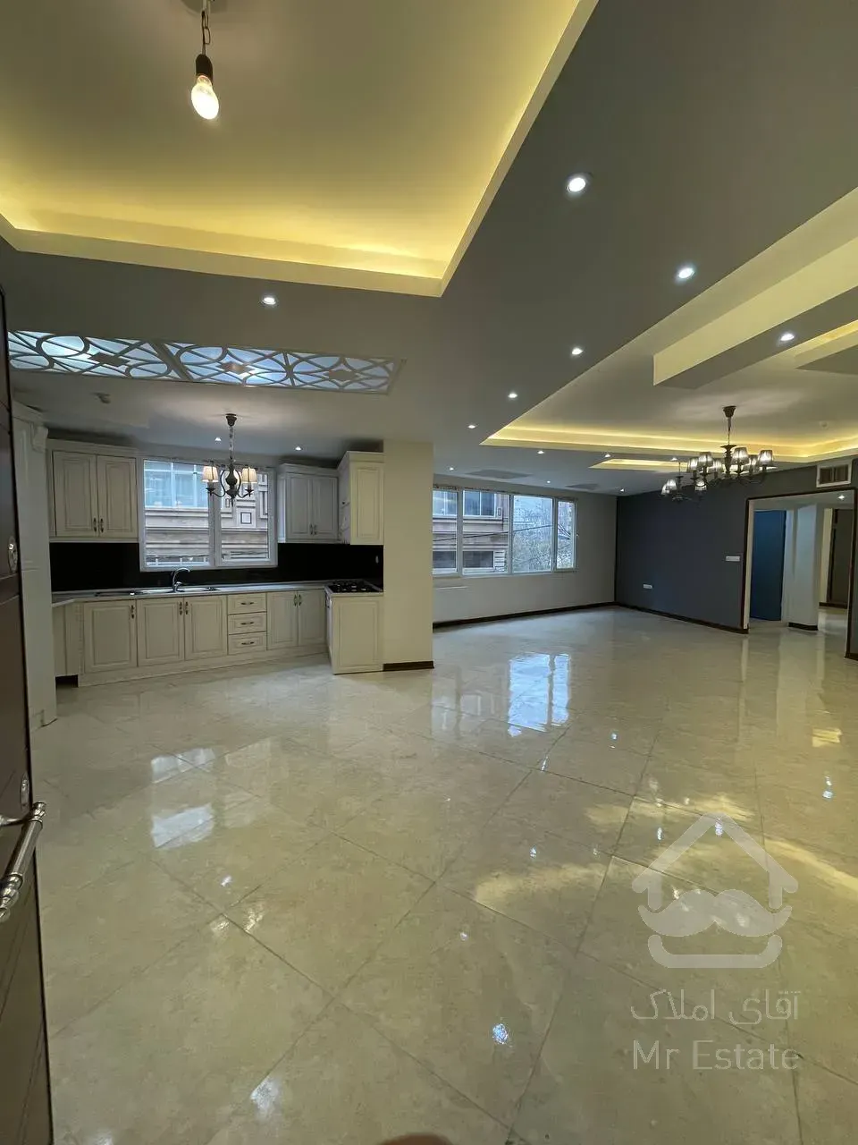 ۷۰متر۲خواب فول روبه کوچه