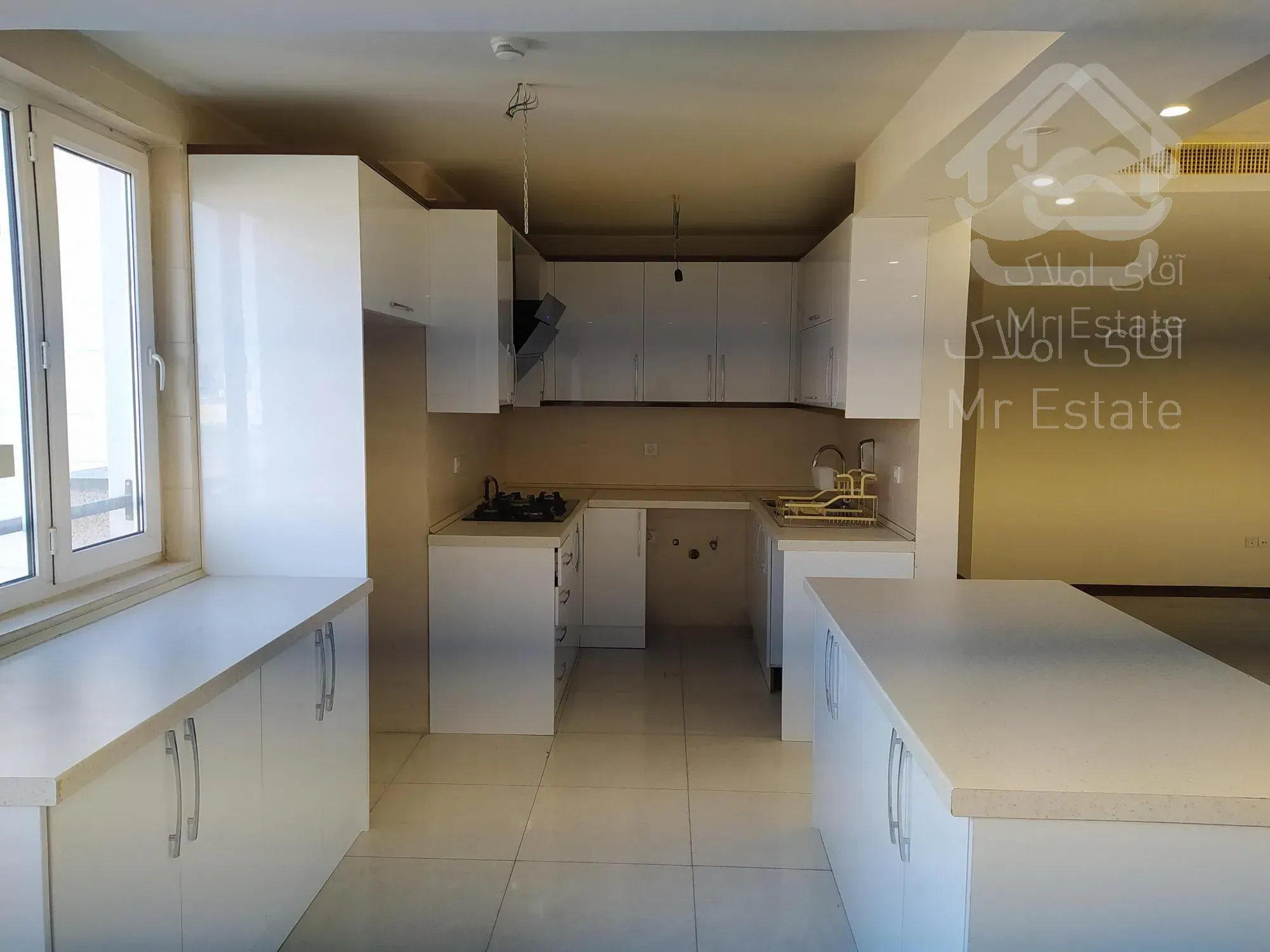 آپارتمان 127متر ۳خوابه کوهک چیتگر