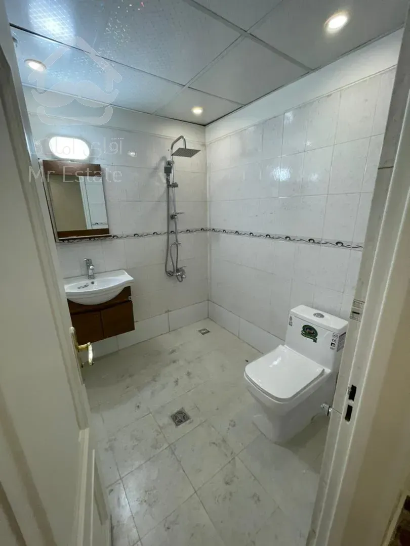 200 متری پاسداران فروش