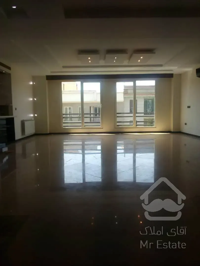 85 متر آپارتمان واقع در صادقیه گلها