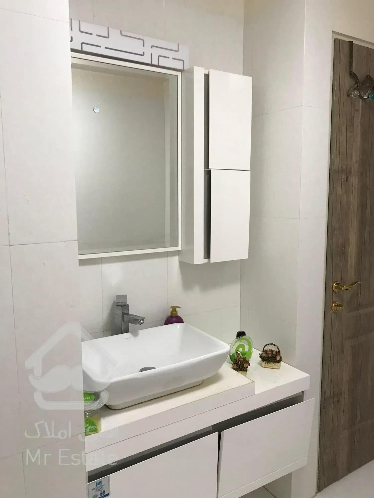 اجاره آپارتمان ۱۴۰ متر سه خواب در شهرک غرب