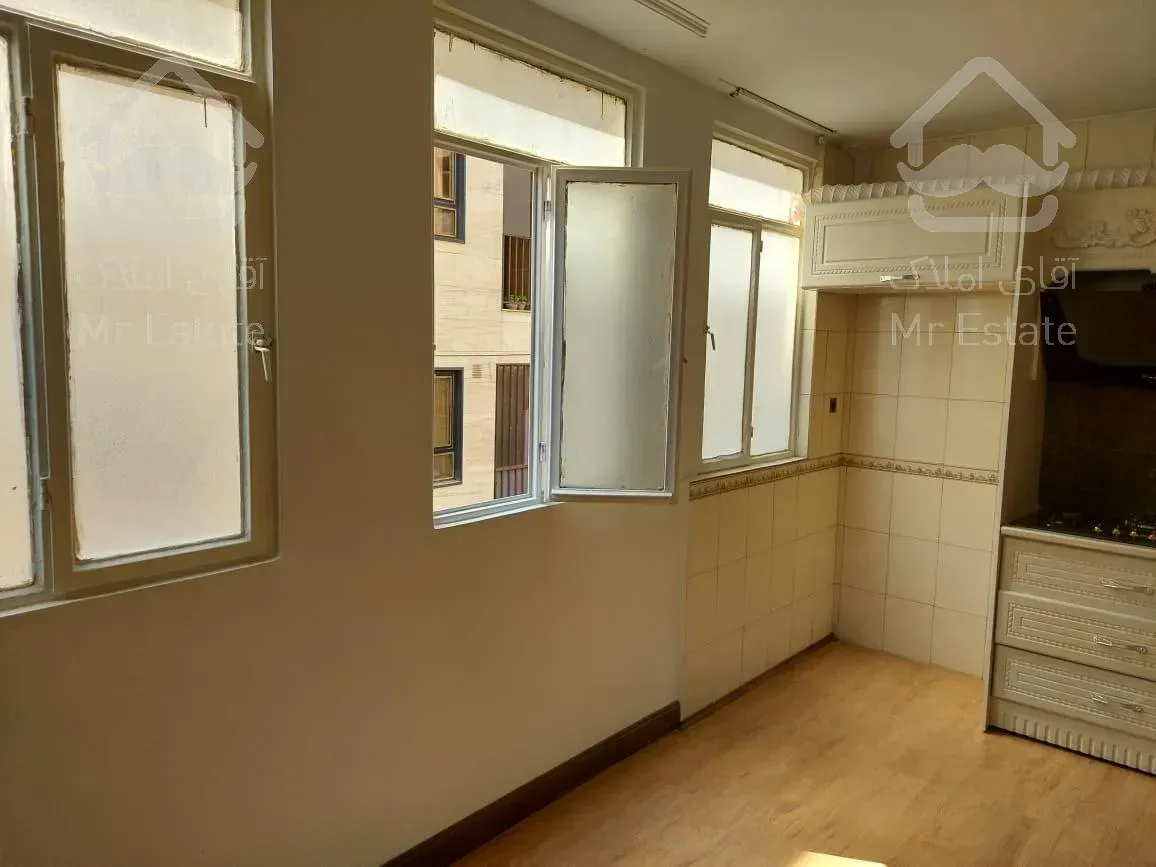 ۳۵متر .خوش نقشه.طبقه اول