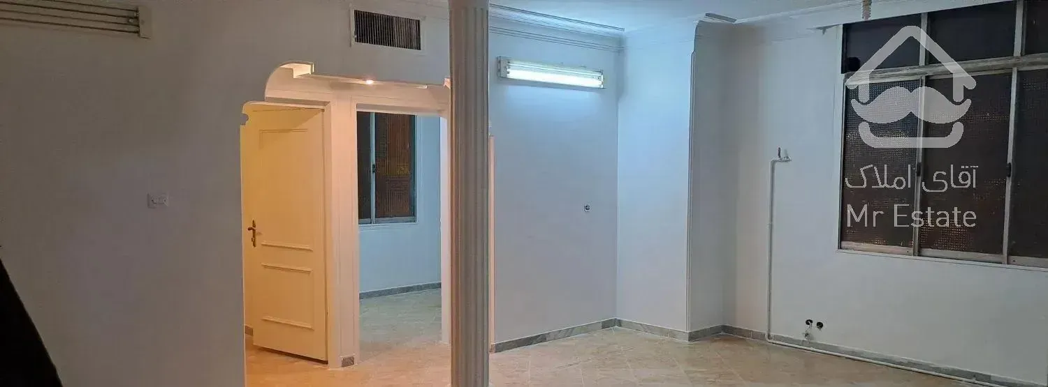 ۱۱۰ متر کل ملک ۸۵ متر بنا دو تا اتاق خواب