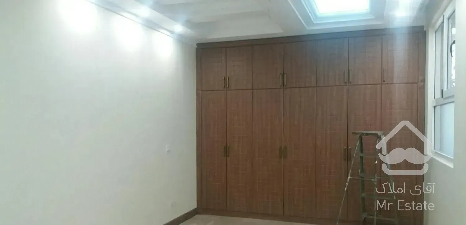 ۱۸۰متر میدان قبا