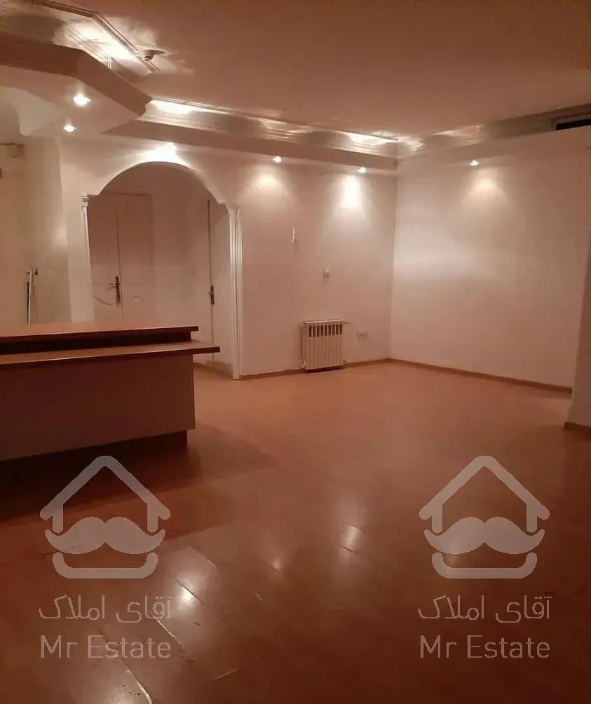 صاحبقرانیه 120 متر 2 خوابه ، تخلیه ، بدون مالک