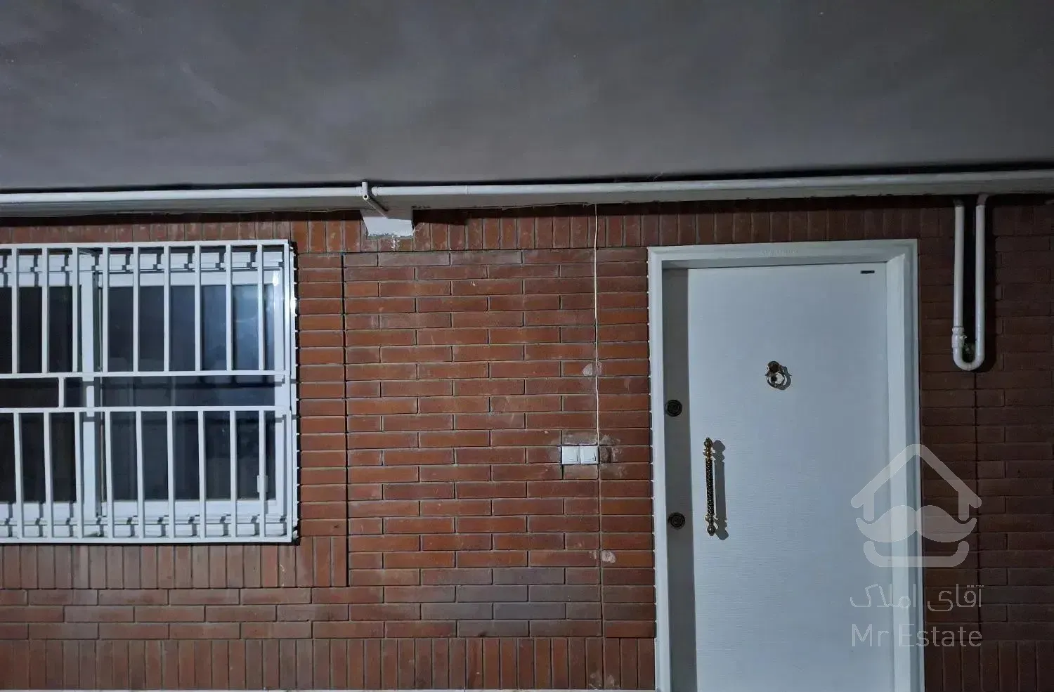 واحد همکف حدودا ۹۰متری در لادن ۲