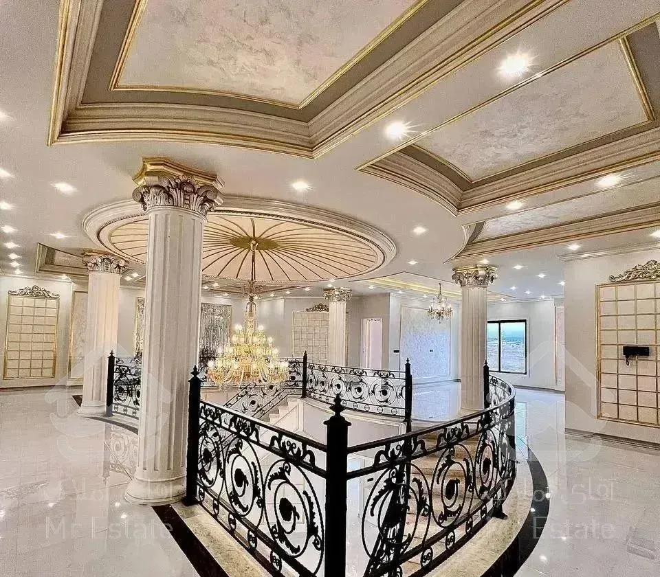 کاخ ویلا۸۰۰متری ۵خواب استخردارتمام هوشمند درچمستان