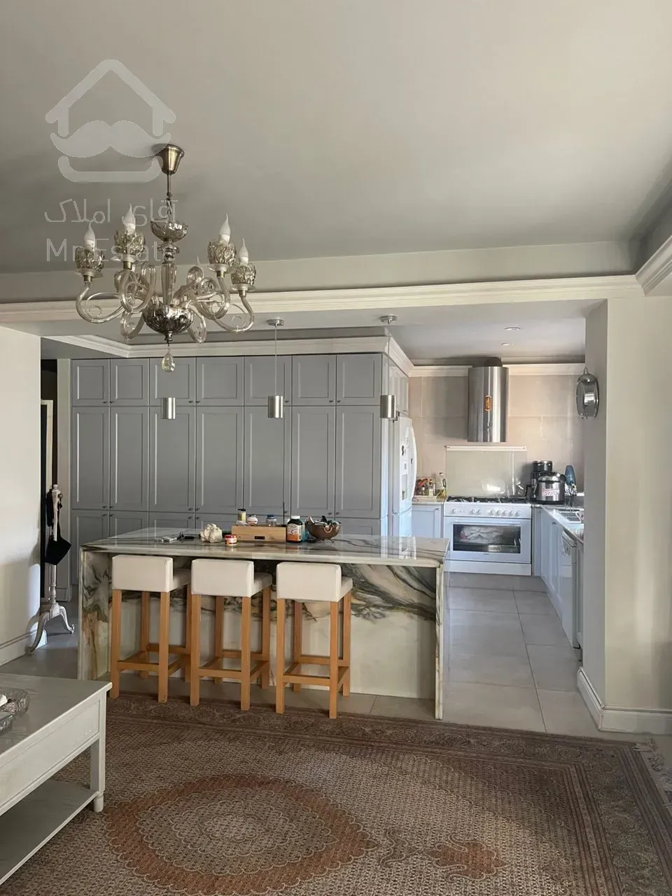 ویلا ۲۶۰متری شهرک غرب ۴خواب