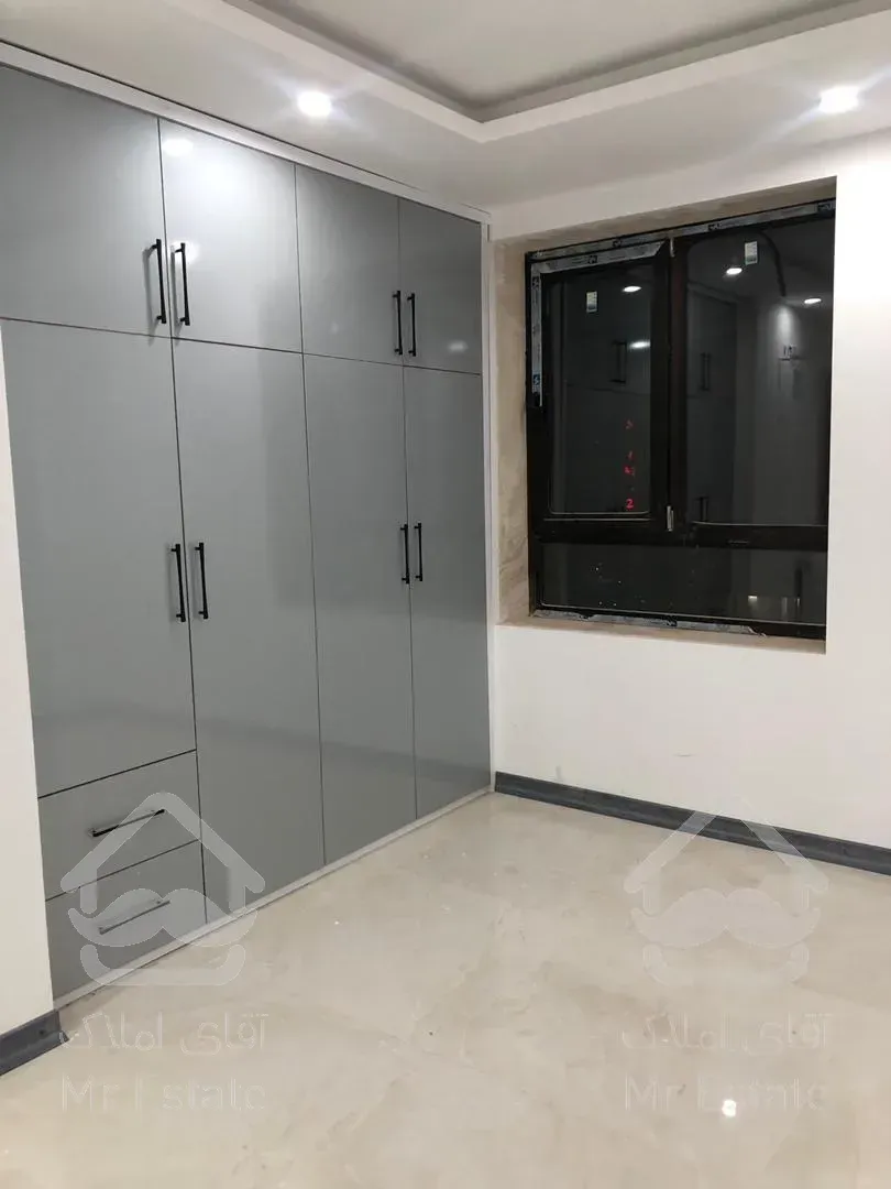 ۱۰۵متری کلید اول