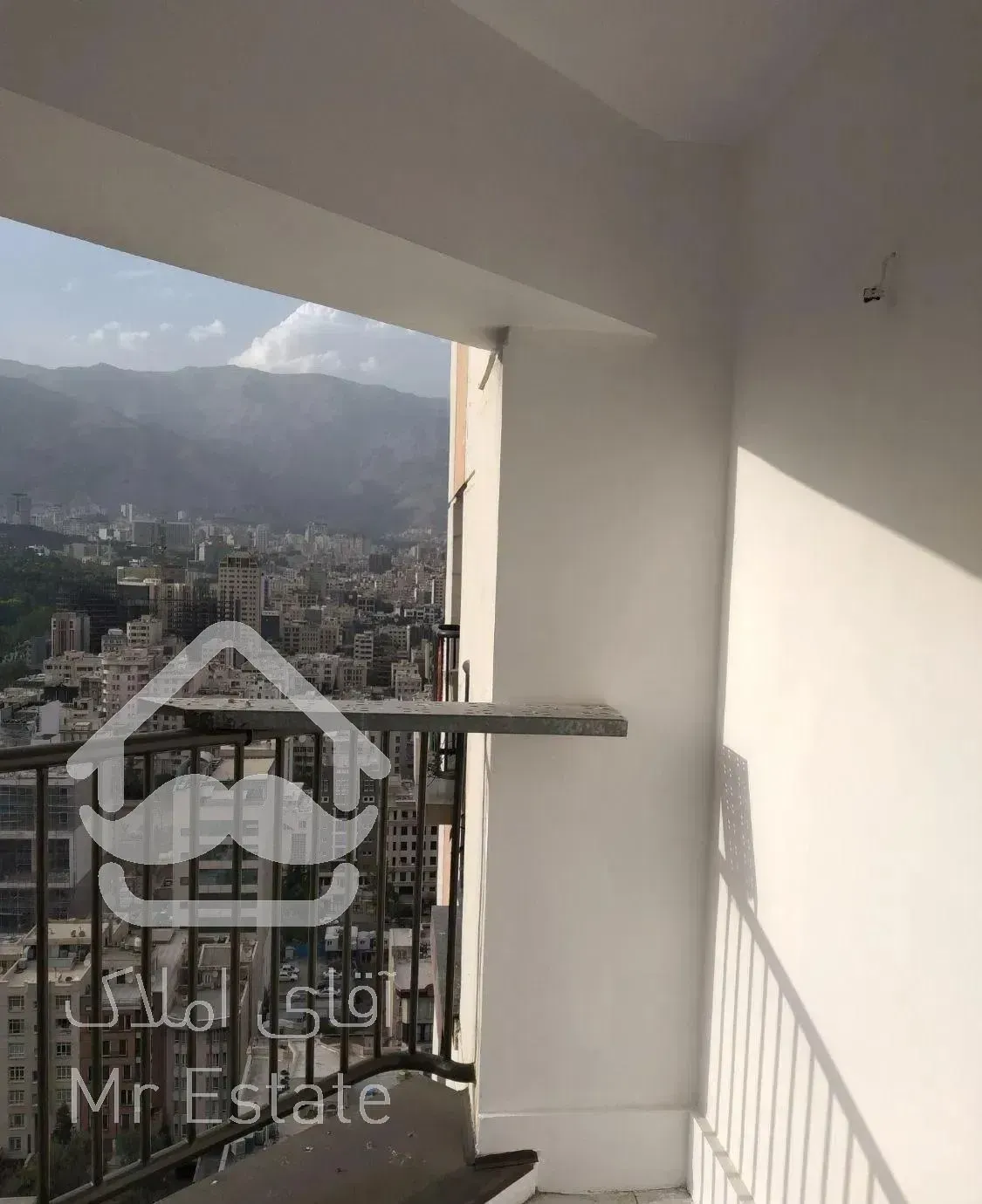 جردن ولیعصر  ۱۵۵متر ۳خوابه