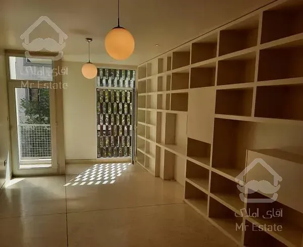 زعفرانیه، سوئیت موقعیت اداری، 42 متر