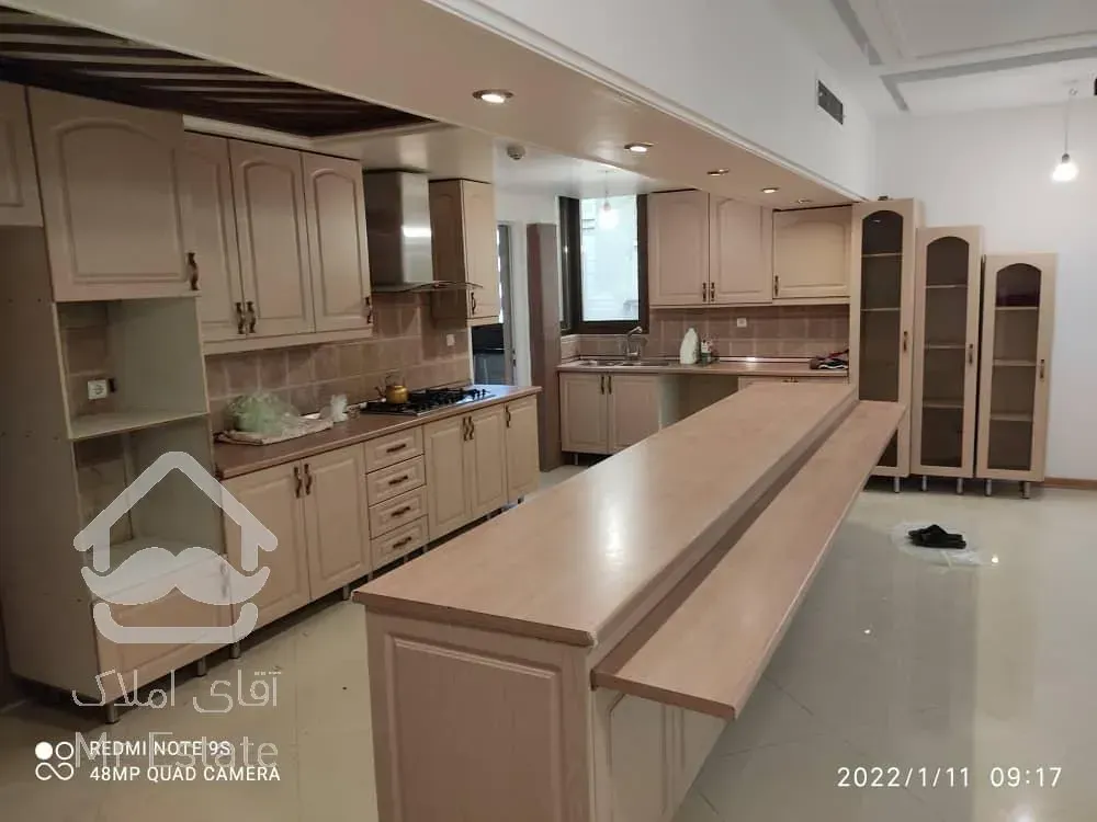 اجاره و رهن آپارتمان زعفرانیه 200  متر اکازيون