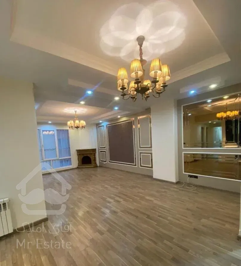 ۱۵۳مترشمال پاتریس