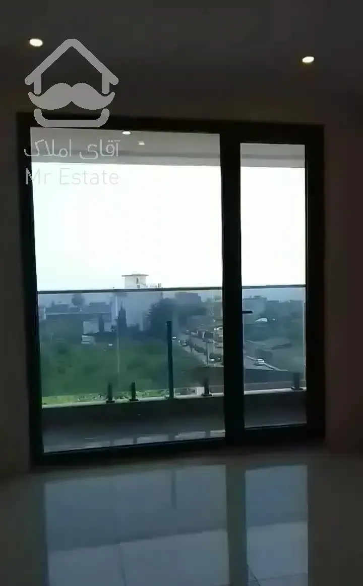 رهن واحد ۱۲۵ متری کلید نخورده ( برج فول مشاعات )