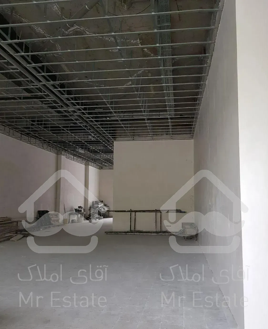 تجاری زعفرانیه ۳۰۰ متر تراس دار