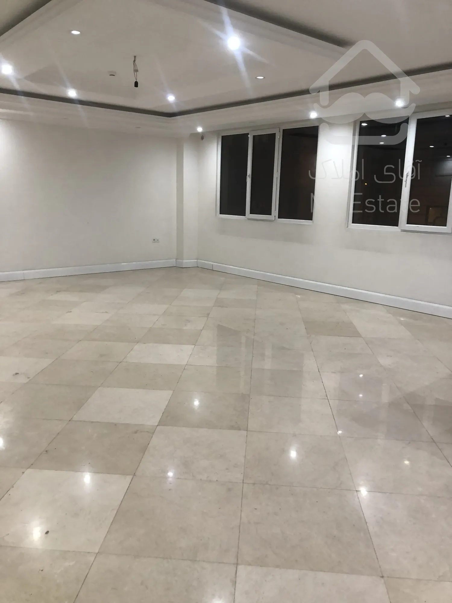 ۸۰متر۲خواب فول روبه کوچه