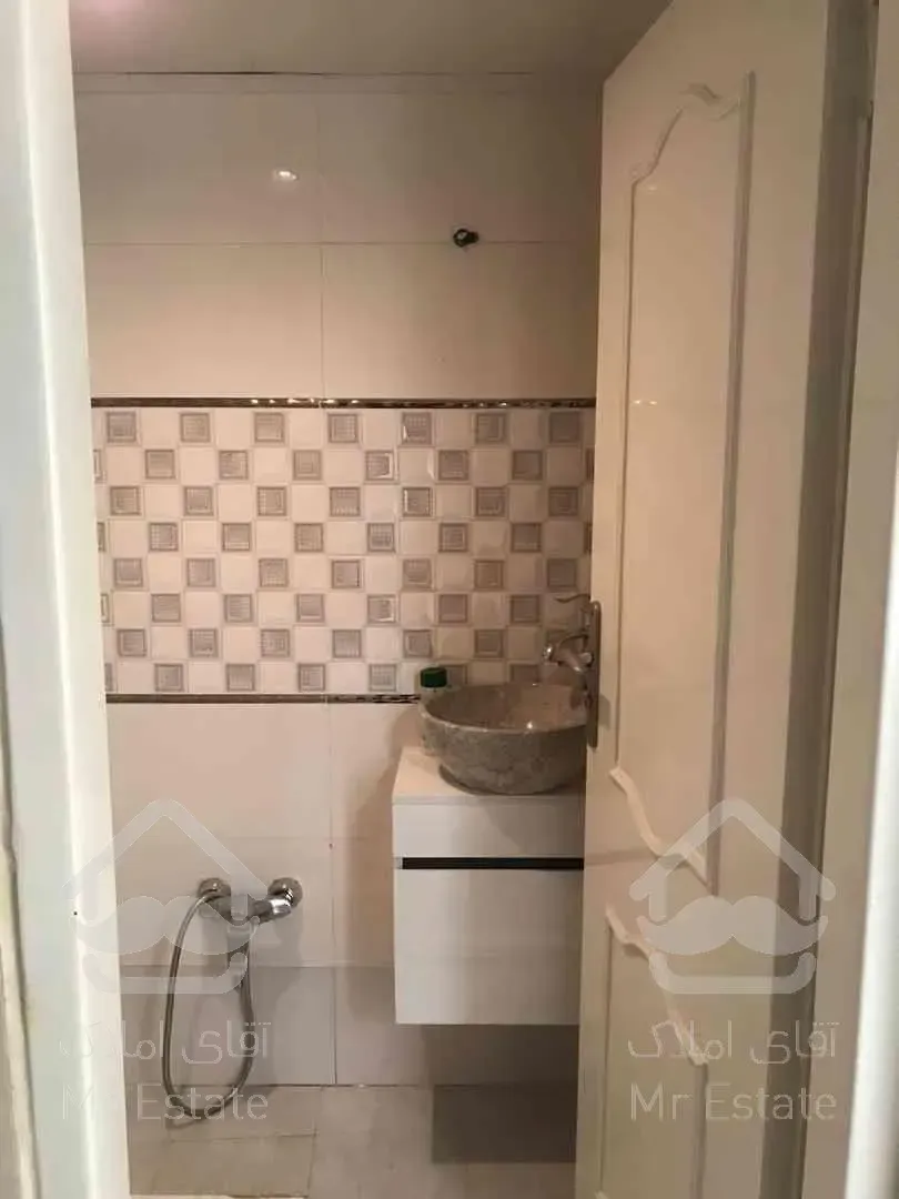 ۶۷ متر ۲خوابه فول امکانات در آیت الله کاشانی