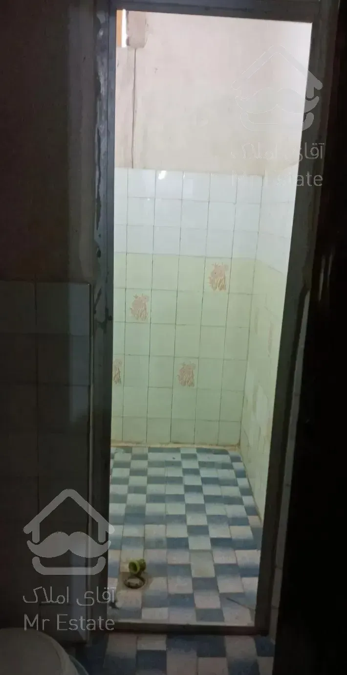 رهن ویلایی قدیمی ۱۳۰متری شهرکی