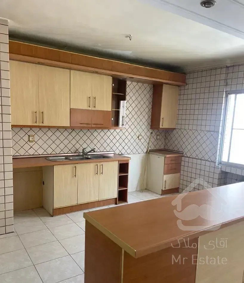 ۱۴۰ متر قواره نزدیک پارک ملت