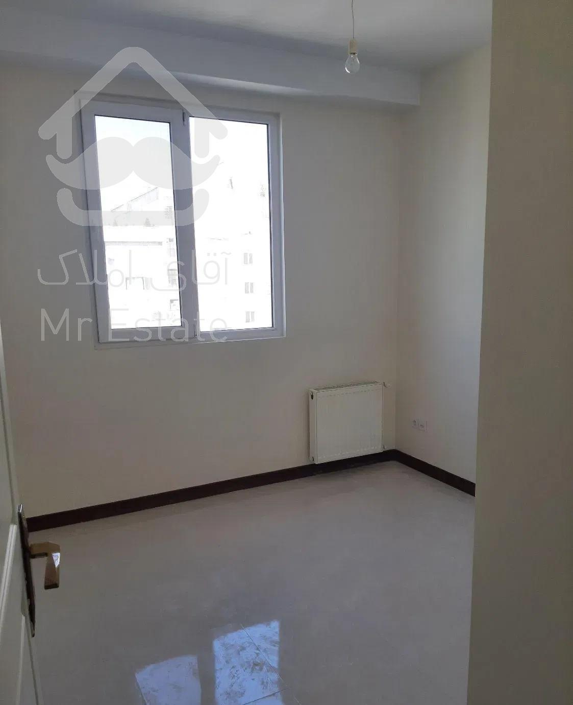 ۱۰۷ متر دوخوابه فول امکانات