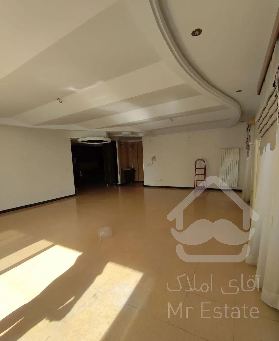 ۲۱۰ متر سه خواب با تراس ۳۵ متری