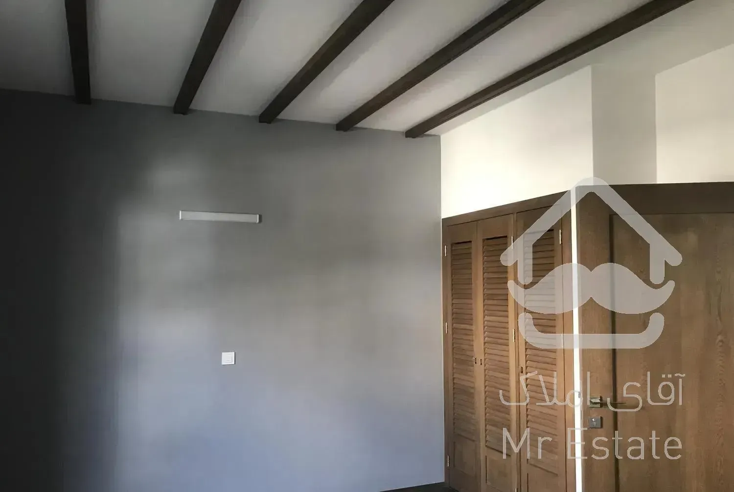 آپارتمان به سبک ویلایی 172 متر تریبلکس