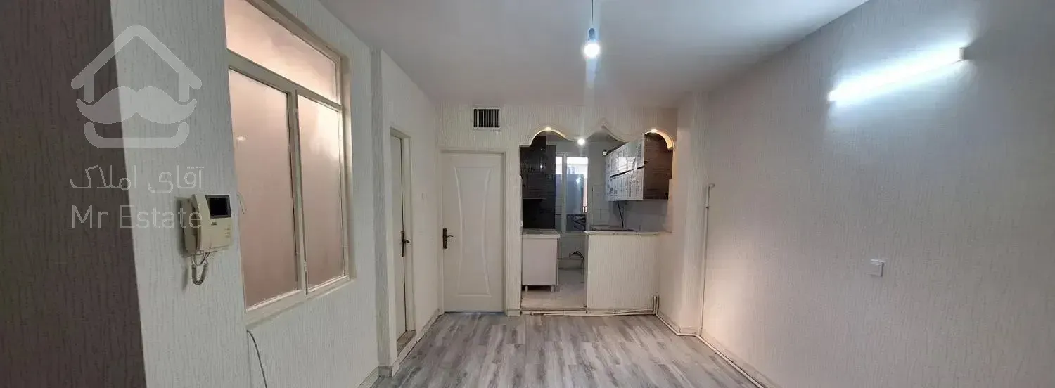 ۴۸ متر بر یاران بهترین جای یاران اسانسور پارکینگ