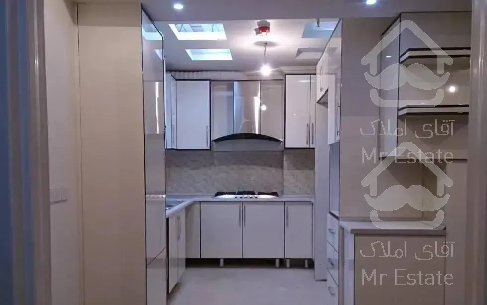 واحد ۱۱۵ متری برج  رومنس حکیم منطقه چیتگر