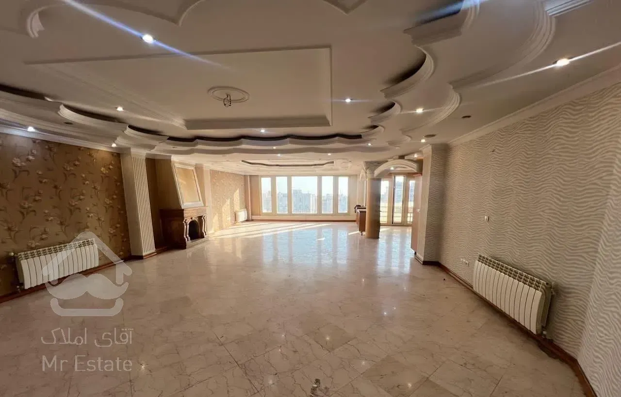 آپارتمان تک واحدی 200متری