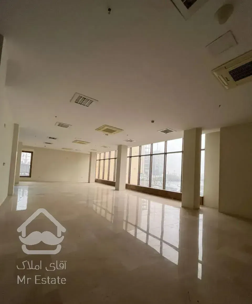 اجاره  ۱۳۰ متر مغازه با تراس بزرگ/کافه رستوران