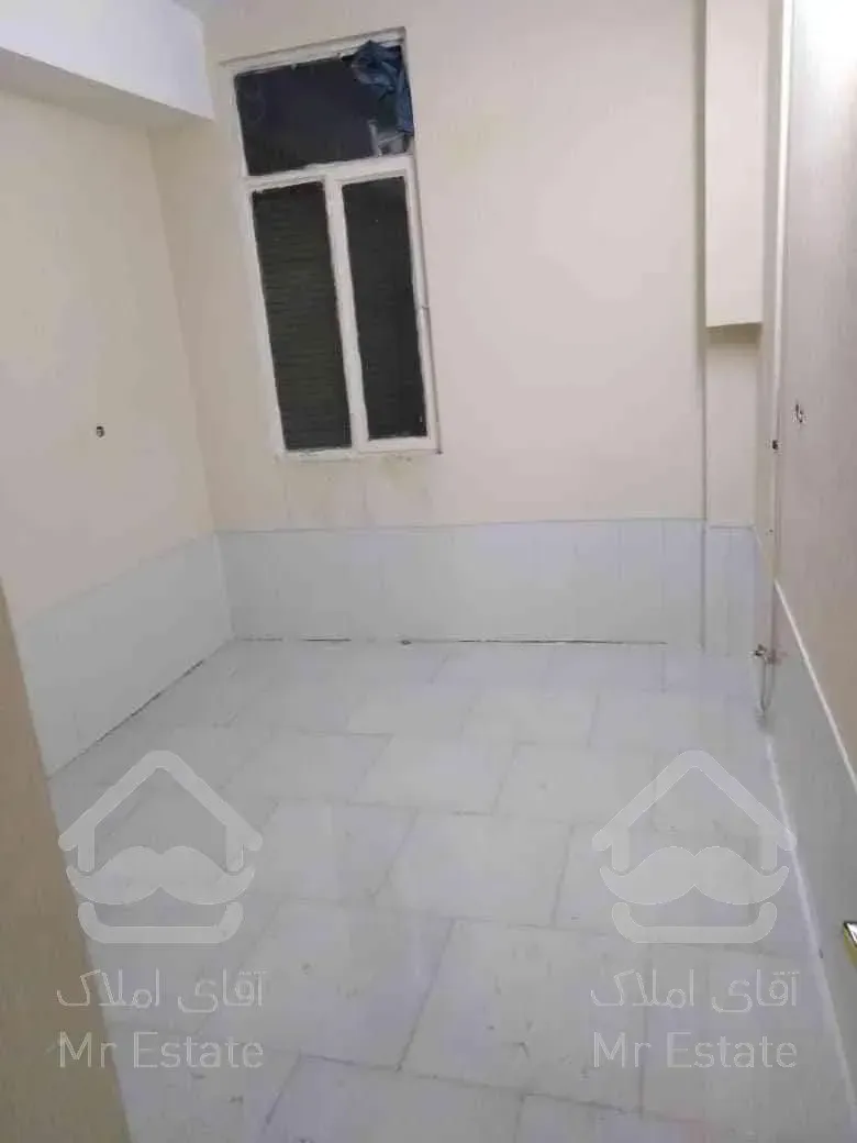 واحد ۸۰متری همکف