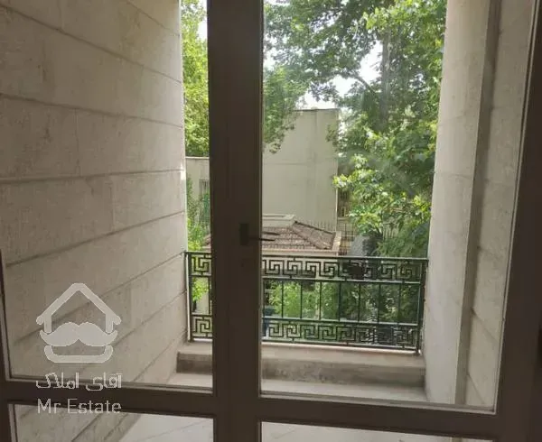 ۵۷۷ متر ویلا//باغ فردوس