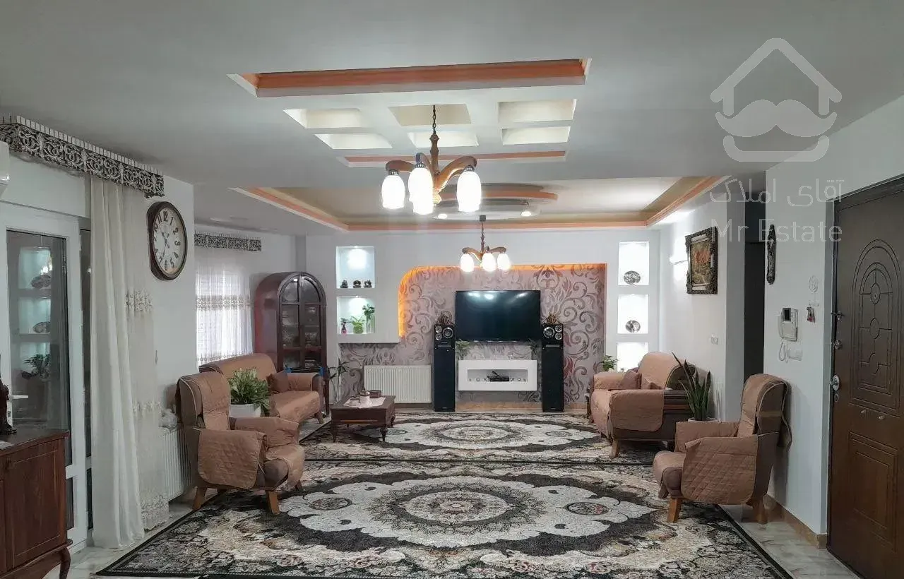 فروش واحد ۱۳۴ متری ۳خواب طبقه سوم