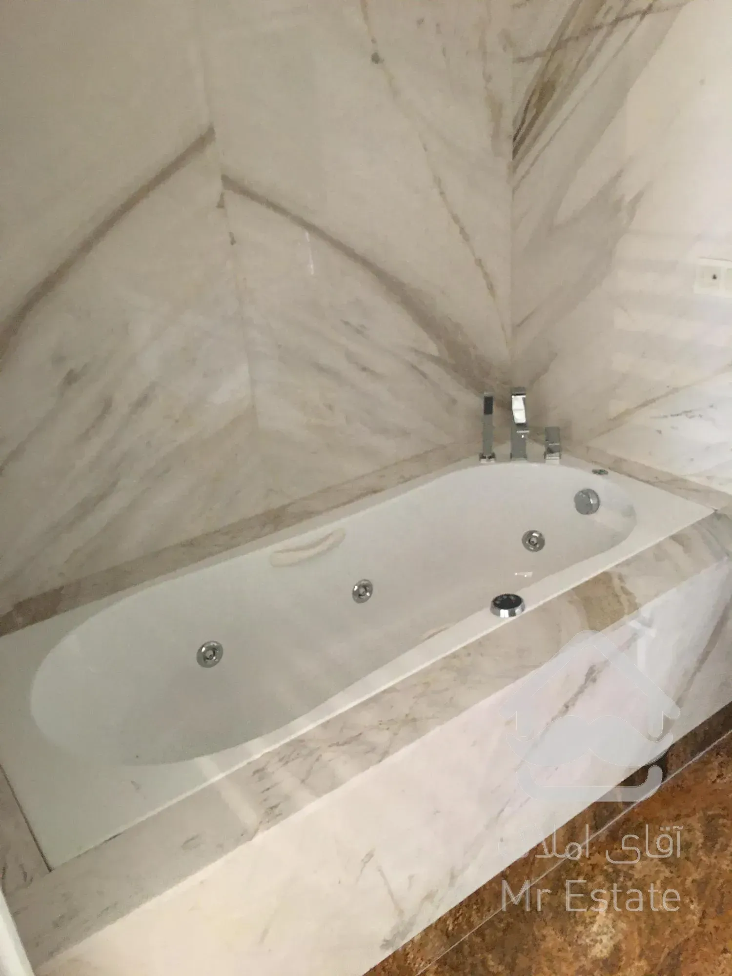 خرید آپارتمان ۲۸۰ متری فرمانیه