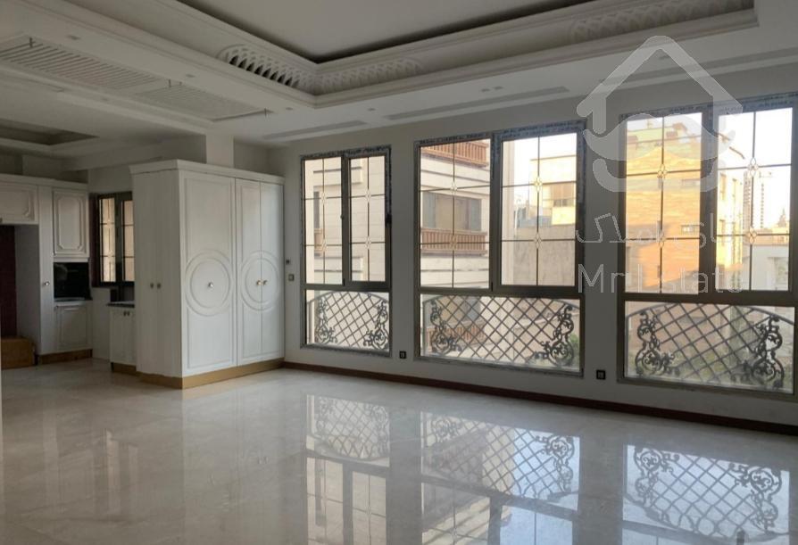 ۸۱ متر بلوار تعاون روبه آفتاب ۹ ساله