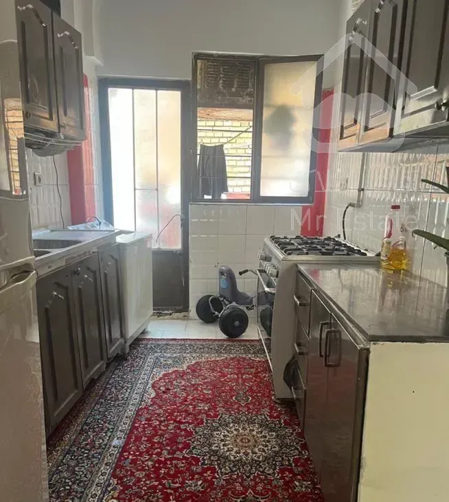 رهن کامل اپارتمان ۷۰ متری تک واحدی طبقه اول