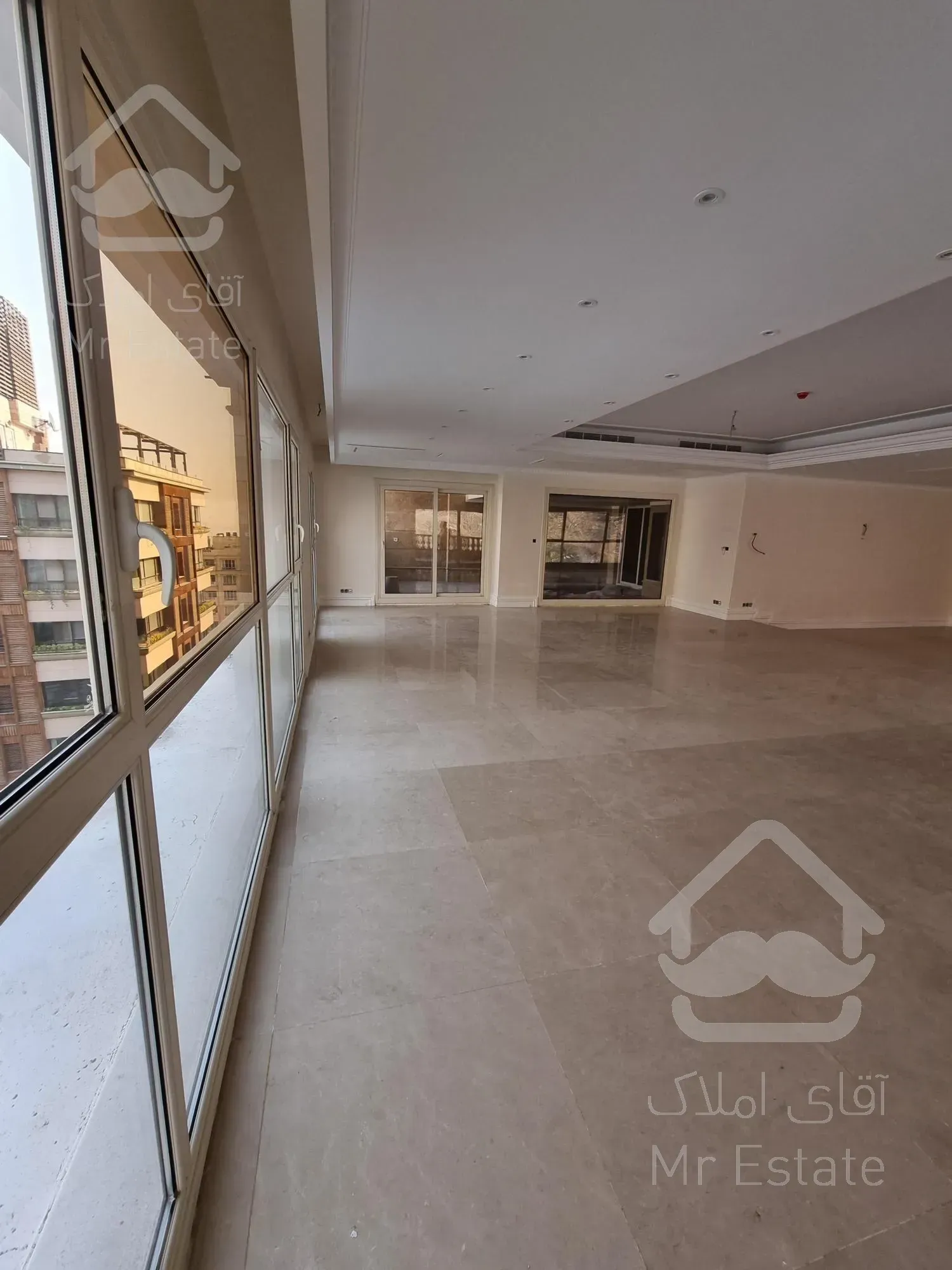 465 متر بهشت روی زمین