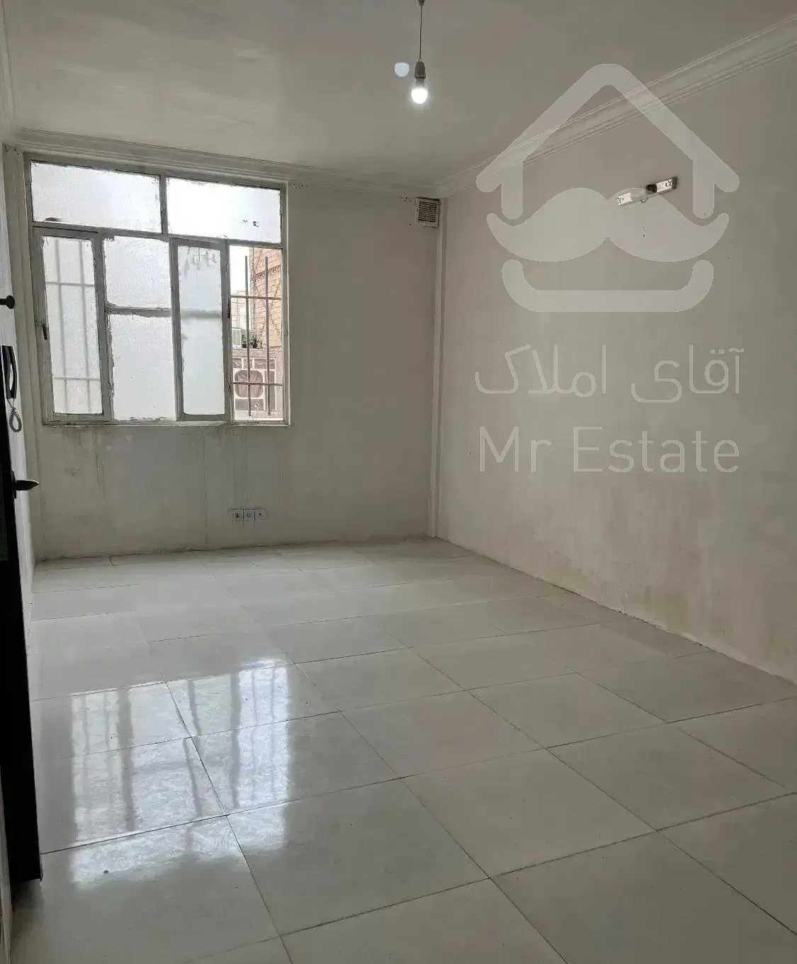 آپارتمان ۶۰متری طبقه اول کوچه دومتری