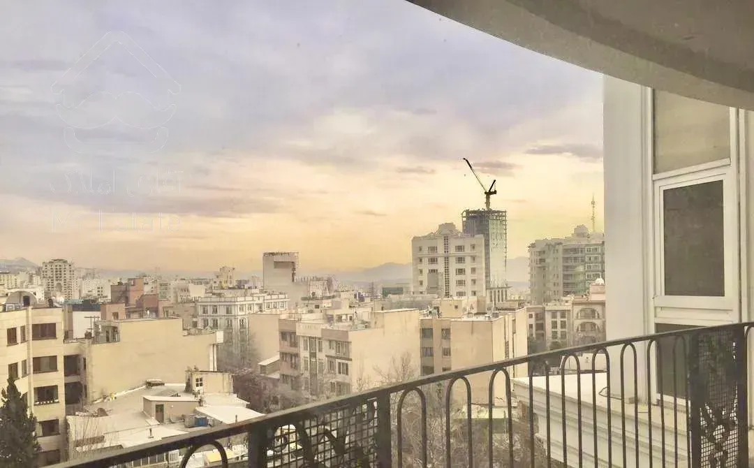 ۱۹۵ متر ۳ خواب جای پارک ۳ ماشین دزاشیب